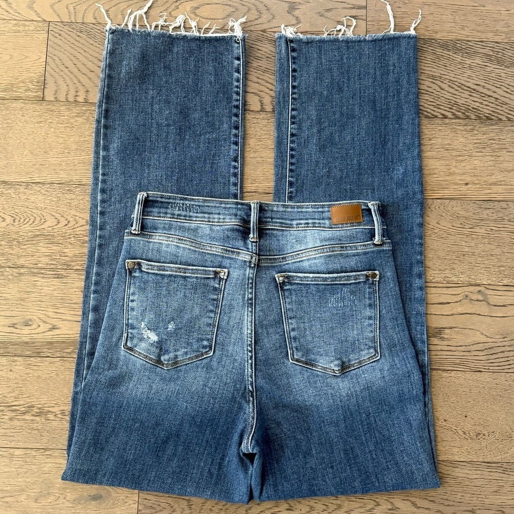 Judy Blue Distressed Frayed Hem Straight Leg Jeans - Picture 7 of 11